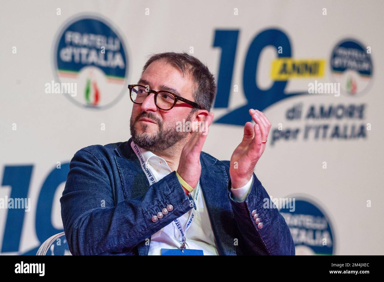 Roma, Roma, Italia. 17th Dec, 2022. Pierluigi Biondi sindaco dell'Aquila durante la festa per il decennale dei Fratelli d'Italia a Roma il 17 dicembre 2022. (Credit Image: © Riccardo Fabi/Pacific Press via ZUMA Press Wire) Foto Stock