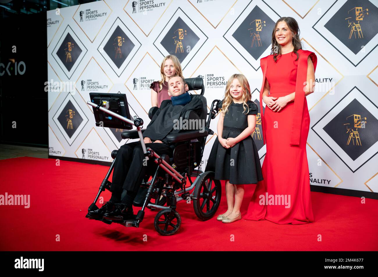 Manchester, Regno Unito. 21st dicembre 2022. Rob Burrows e la famiglia arrivano sul tappeto rosso al BBC Sports Personality of the Year Awards 2022 . 2022-12-21. Credit: Gary Mather/Alamy Live News Foto Stock