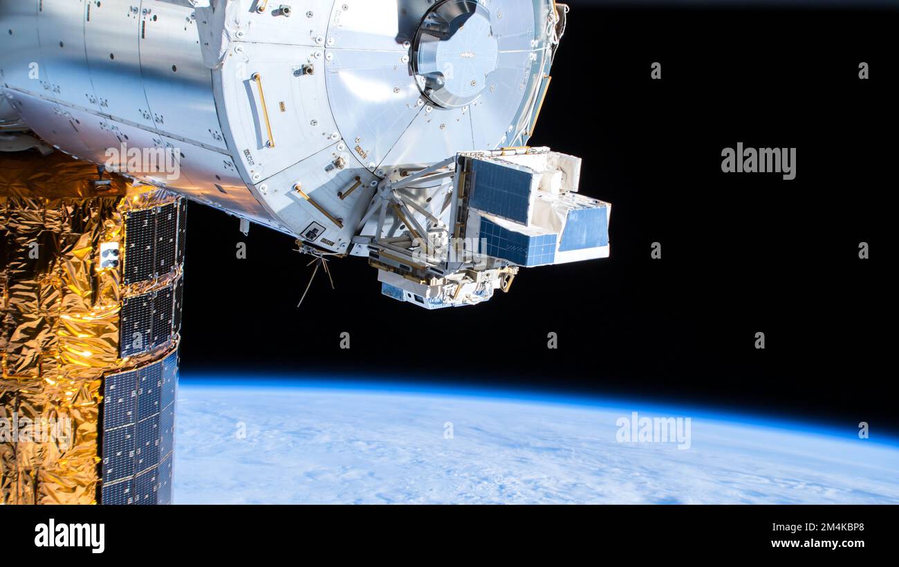 I ricercatori che utilizzano lo strumento della stazione spaziale per studiare i fulmini per ottenere una migliore comprensione. Elementi di immagine potenziati digitalmente forniti dalla NASA Foto Stock