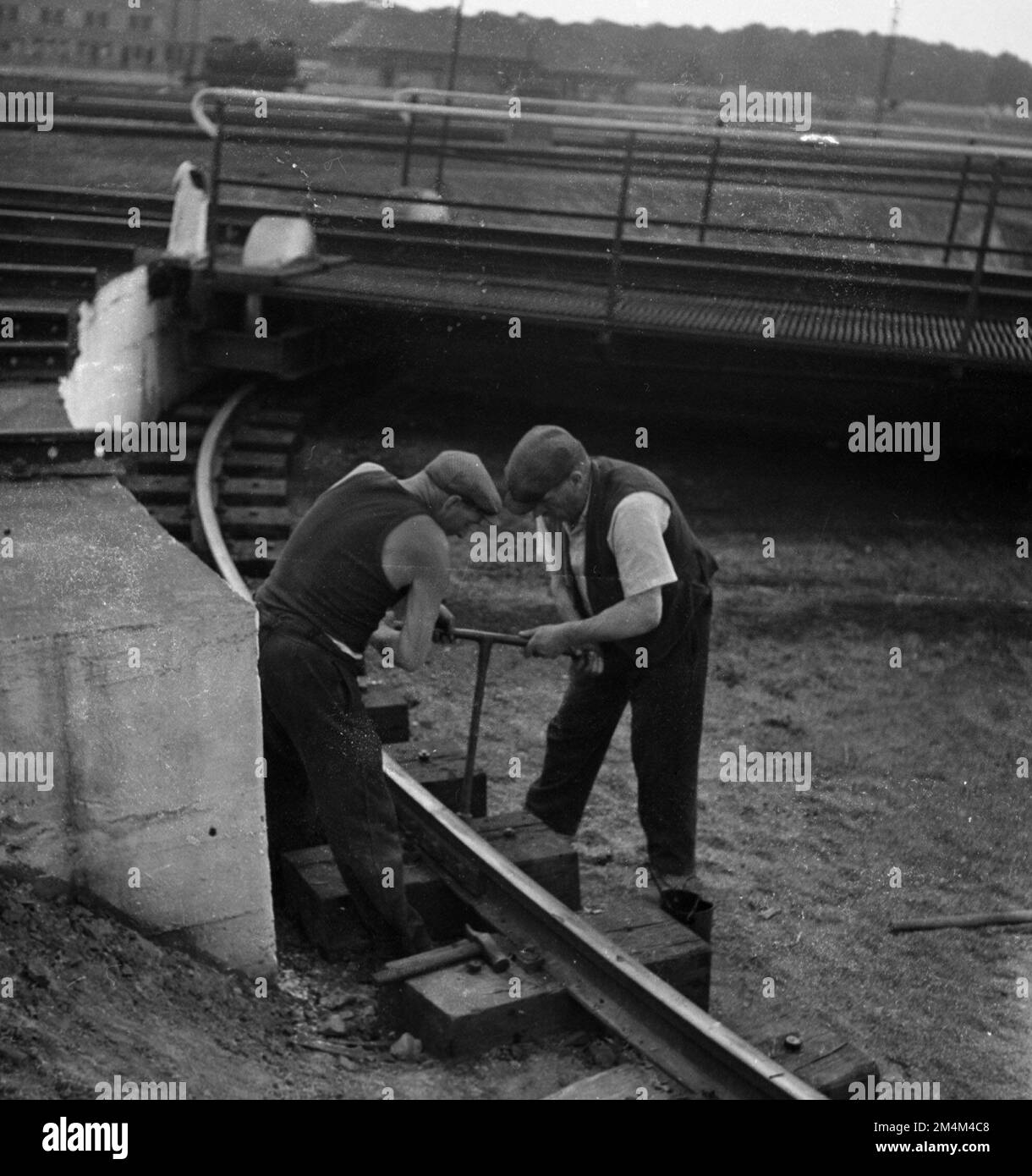 Ferrovie/Gare St. Lazare - lavoratori ferroviari. Fotografie dei programmi di Marshall Plan, mostre e personale Foto Stock