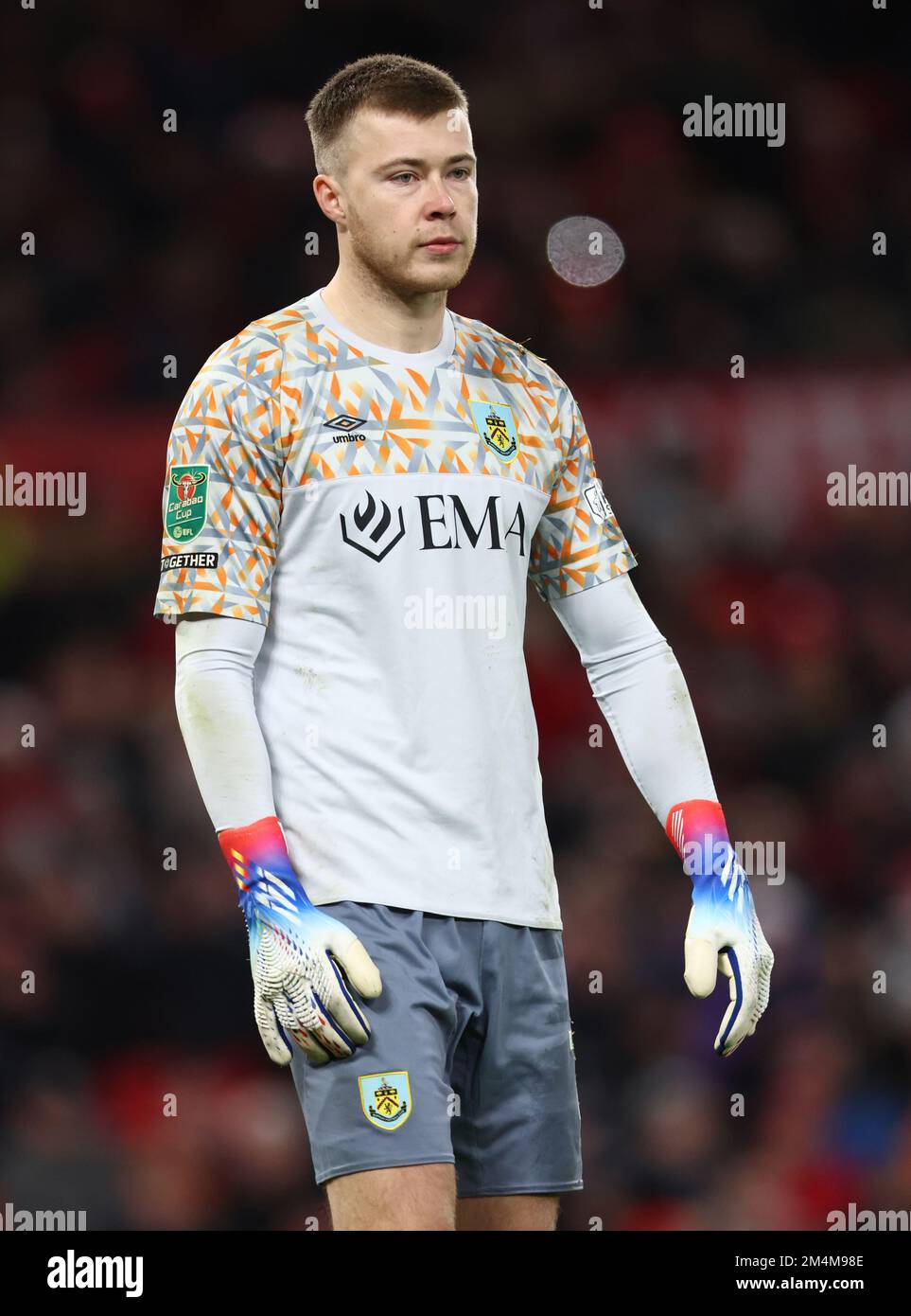 Manchester, Inghilterra, 21st dicembre 2022. Bailey Peacock-Farrell di Burnley durante la partita della Carabao Cup a Old Trafford, Manchester. L'immagine di credito dovrebbe essere: Darren Staples / Sportimage Foto Stock