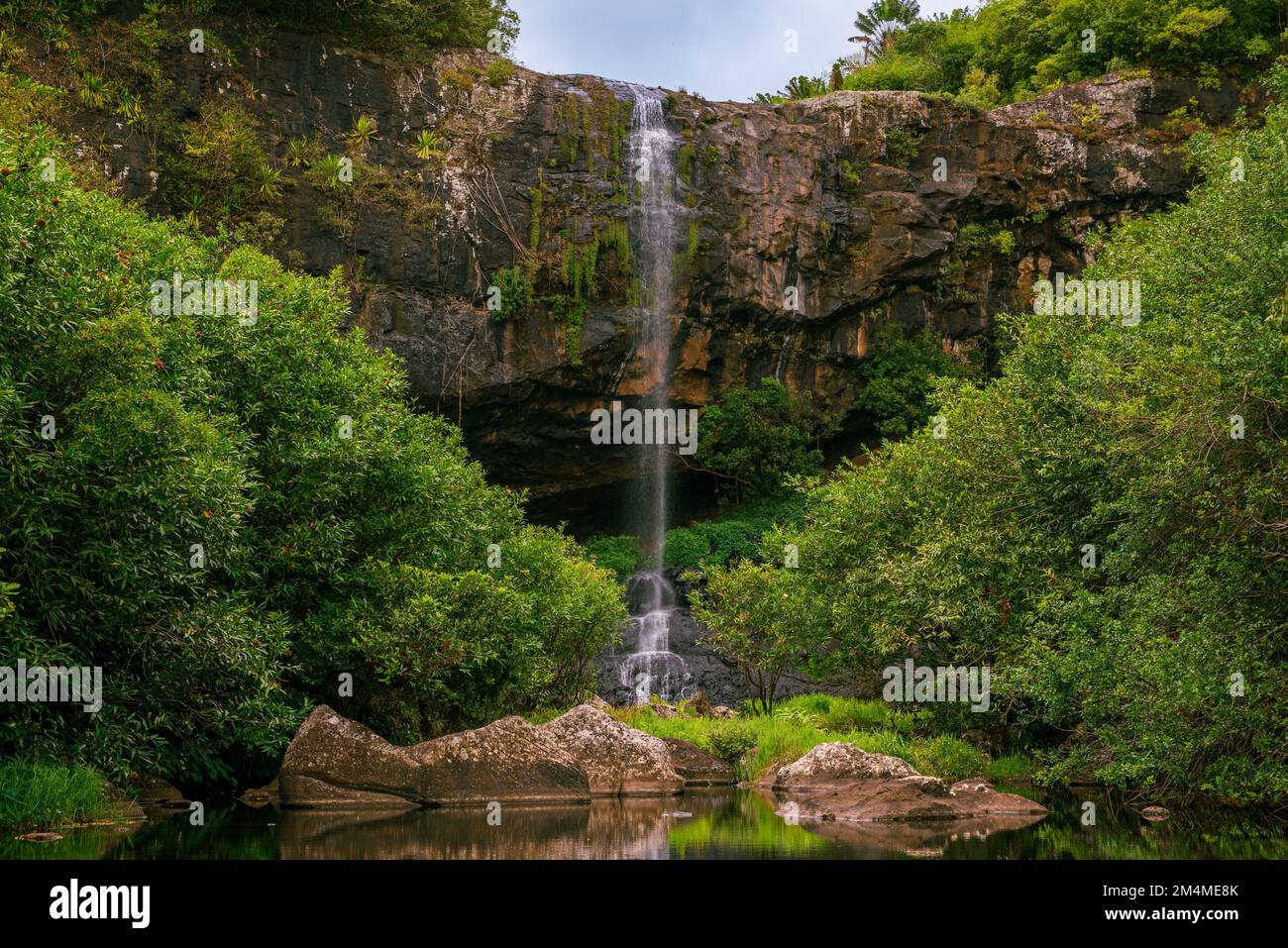 Tamarind Falls l'altro nome è sette cascate nell'isola di Mauritius, distretto di Rivivière Noire. Incredibile wiev zona verde intoccabile con acqua pulita e. Foto Stock