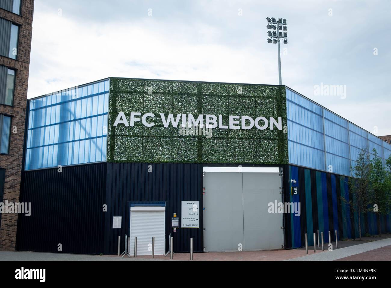 Londra - Settembre 2022: Stadio AFC Wimbledon su Plough Lane a Merton, sud-ovest di Londra. Squadra di calcio inglese 2 Football League Foto Stock