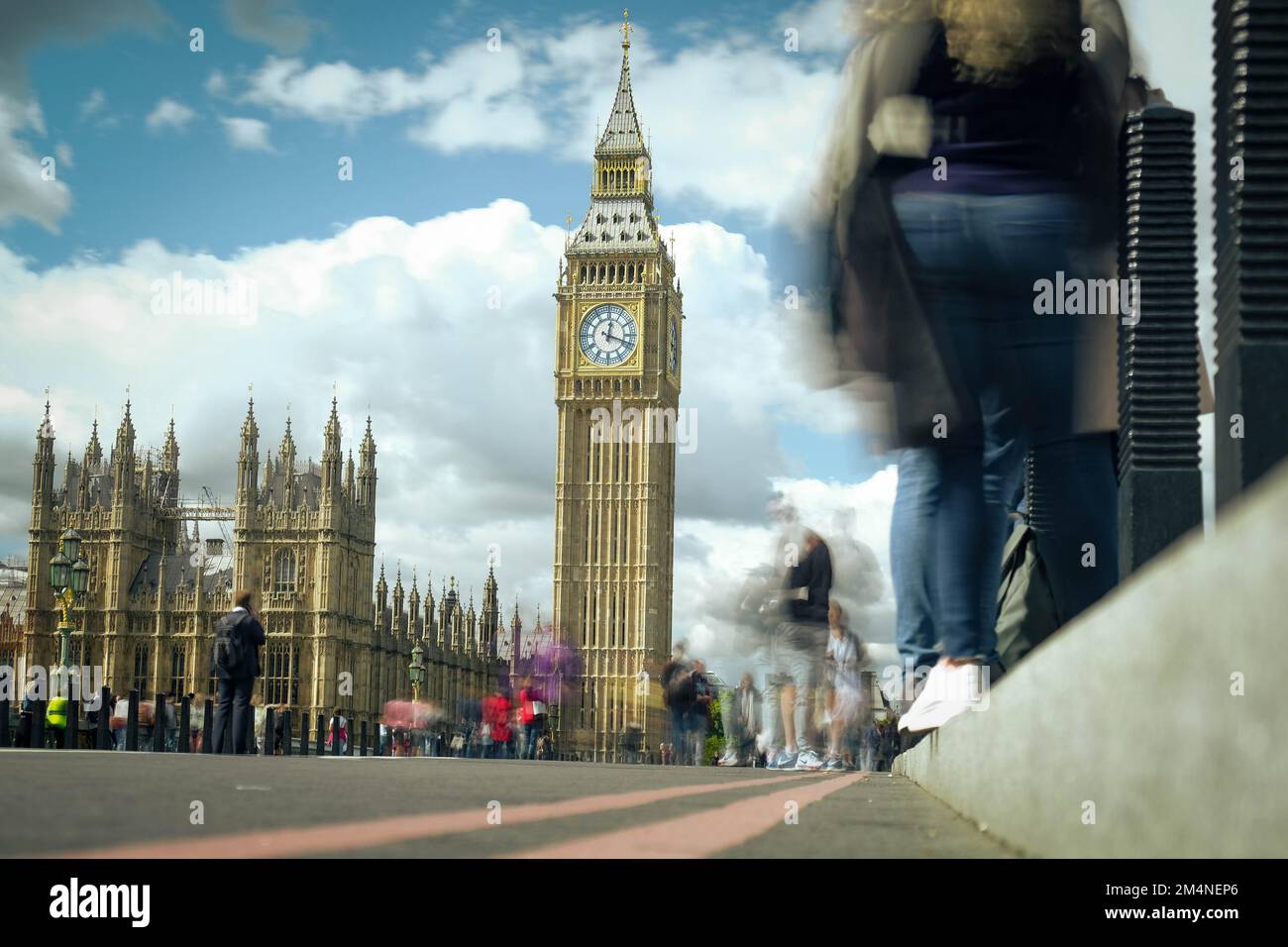 Londra - Settembre 2022: Le case del Parlamento dal Ponte di Westminster Foto Stock