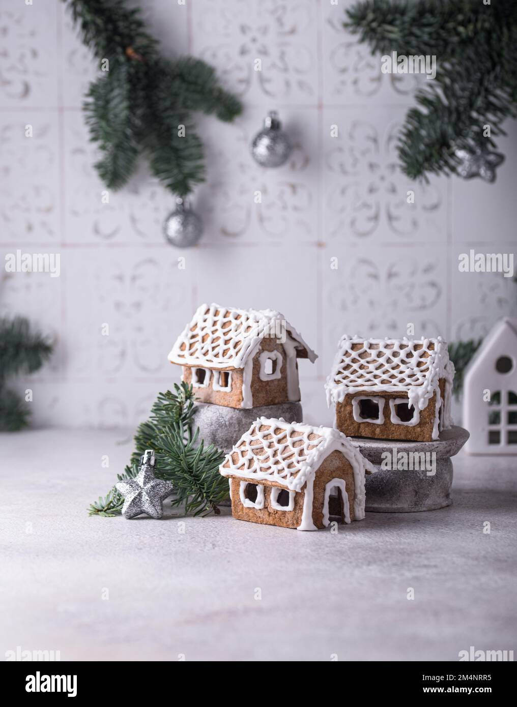 Casa di pan di zenzero di Natale. Biscotti natalizi. Foto Stock
