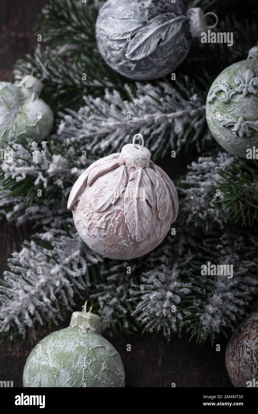 Vintage mano ha fatto Natale un albero palla Foto Stock