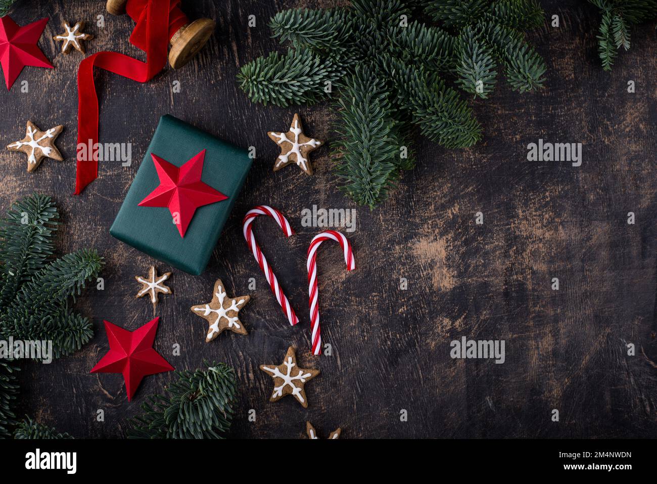 Natale e Capodanno con scatole regalo Foto Stock