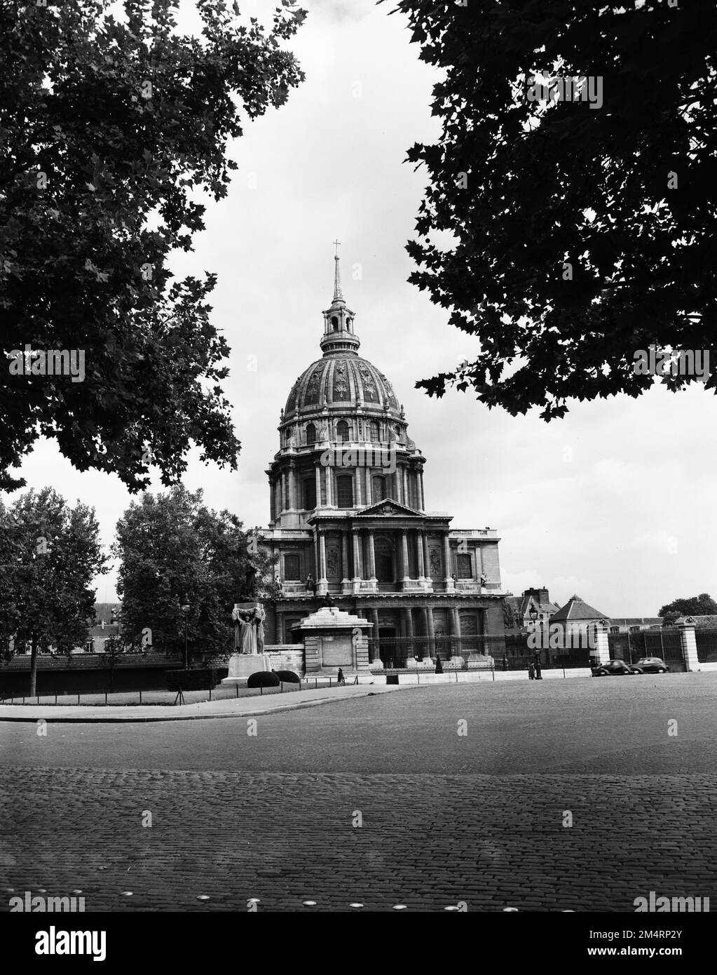 Vista su Parigi (Place de la Concorde, la cupola dorata di Les Invalides). Fotografie dei programmi di Marshall Plan, mostre e personale Foto Stock