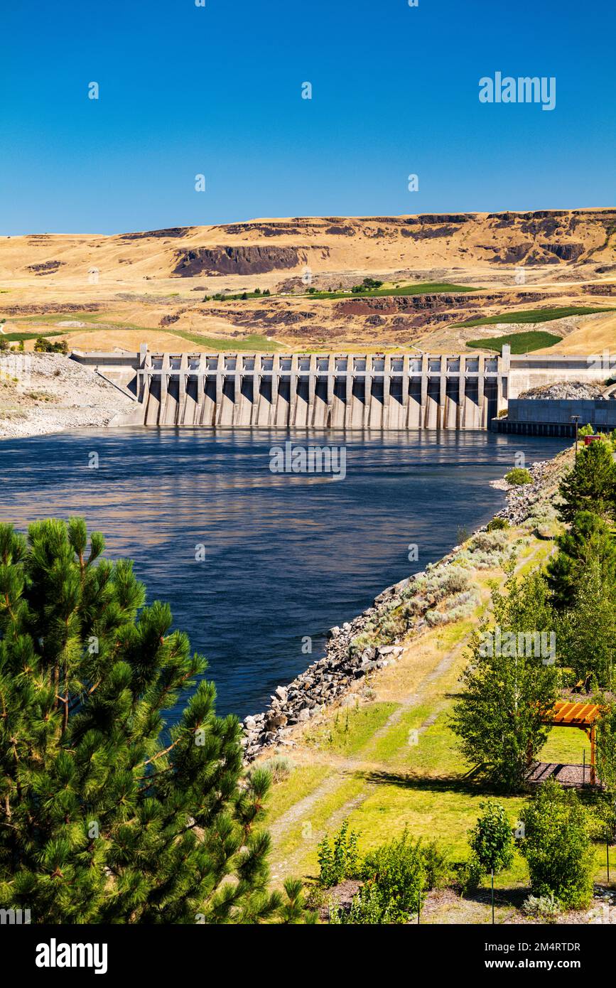 Diga del Capo Joseph; secondo produttore più grande di potere negli Stati Uniti; diga idroelettrica sul fiume di Columbia; stato di Washington; Stati Uniti Foto Stock