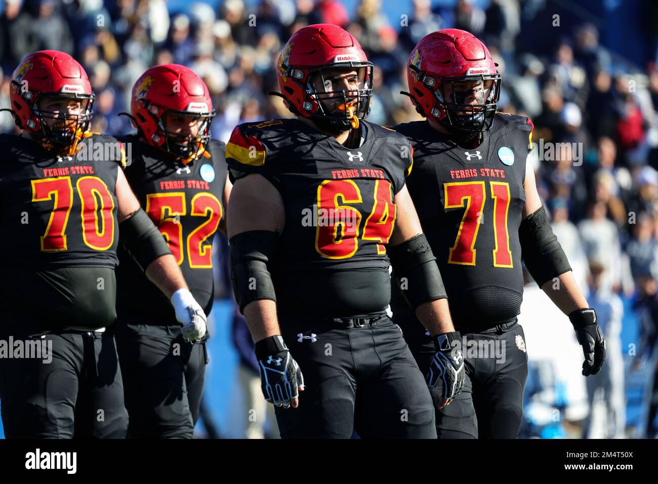Il Ferris state Bulldogs Center Marouf Hamade (64) si trova a margine durante il terzo trimestre del campionato nazionale universitario NCAA Division II Foto Stock
