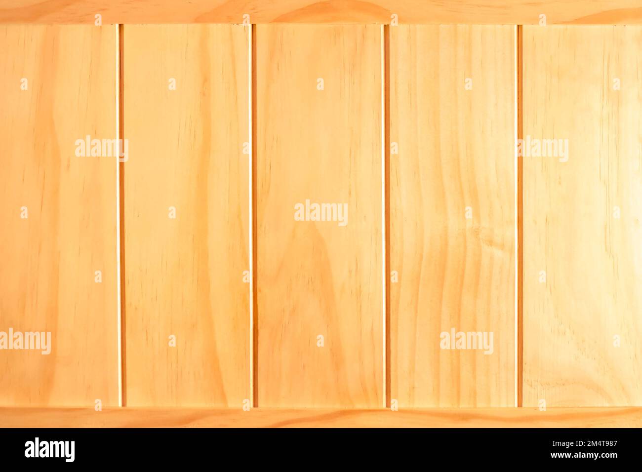 Fondo in legno disposto verticalmente, struttura a parete in legno di pino Foto Stock
