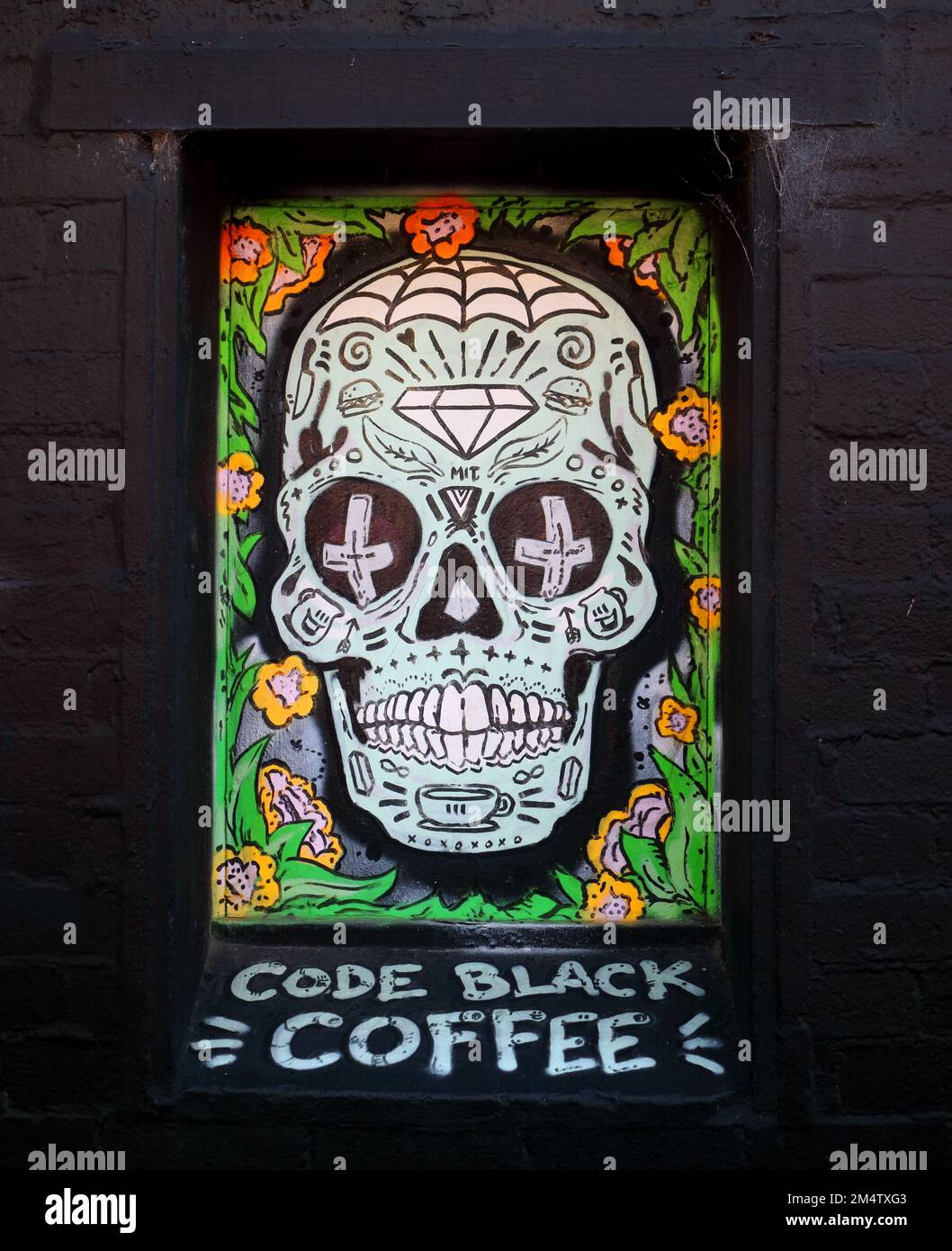 Pittura di Street art con graffiti al teschio Foto Stock