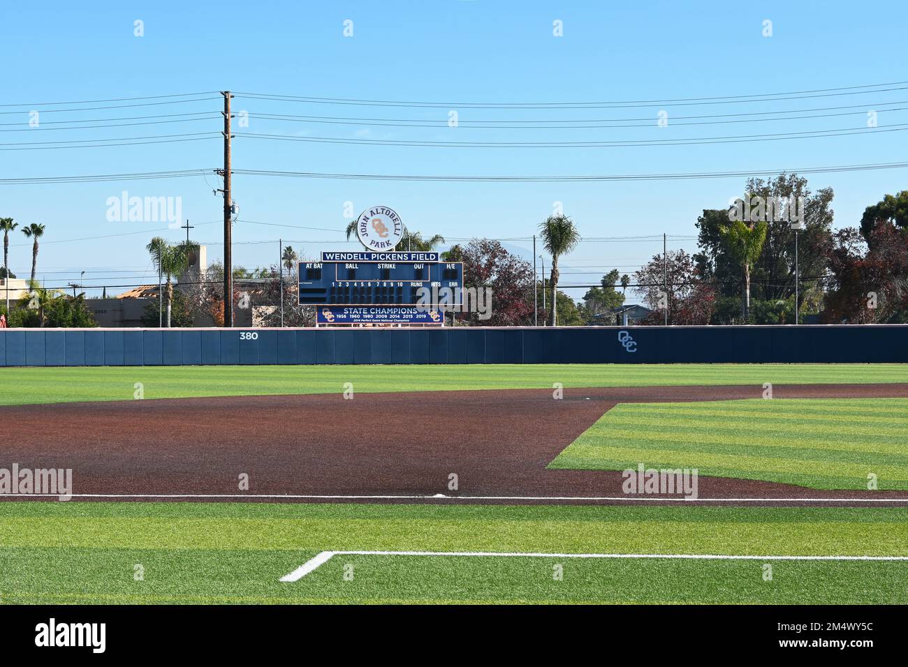 COSTA MESA, CALIFORNIA - 19 DEC 2022: Stadio di baseball dell'Orange Coast College, campo di baseball di Wendell Pickens, John Altobelli Park. Foto Stock