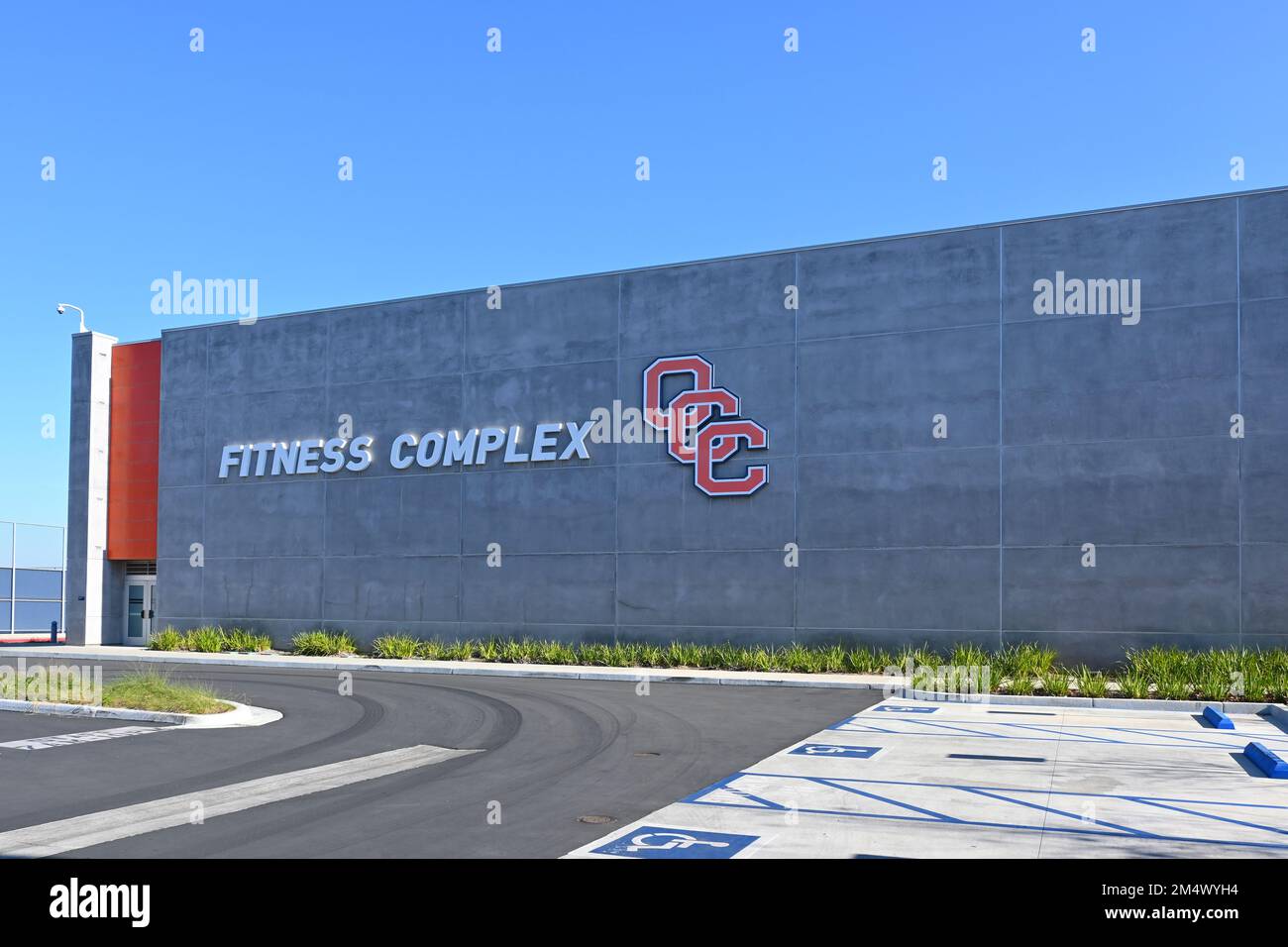 COSTA MESA, CALIFORNIA - 19 DEC 2022: Il complesso Fitness sul Campus dell'Orange Coast College, OCC. Foto Stock