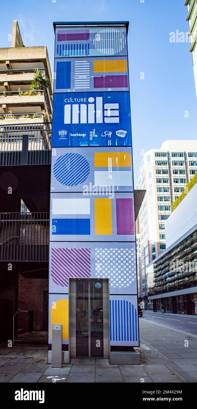 Il quartiere Culture Mile, City of London, include il Barbican Centre, sede della London Symphony Orchestra e della Guildhall School of Music Foto Stock