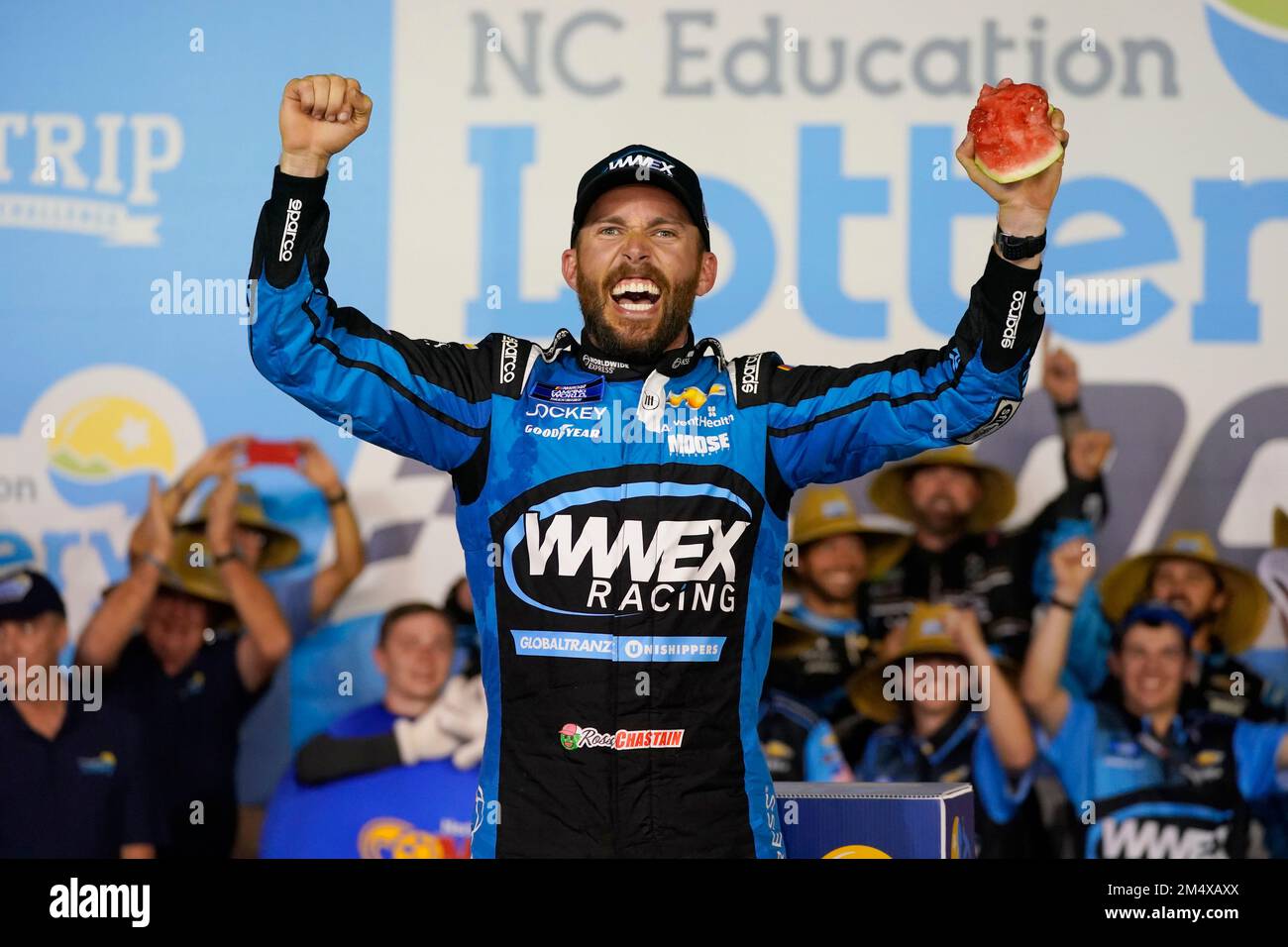 Ross Chastain vince la North Carolina Education Lottery 200 al Charlotte Motor Speedway di Concord, NC. Foto Stock