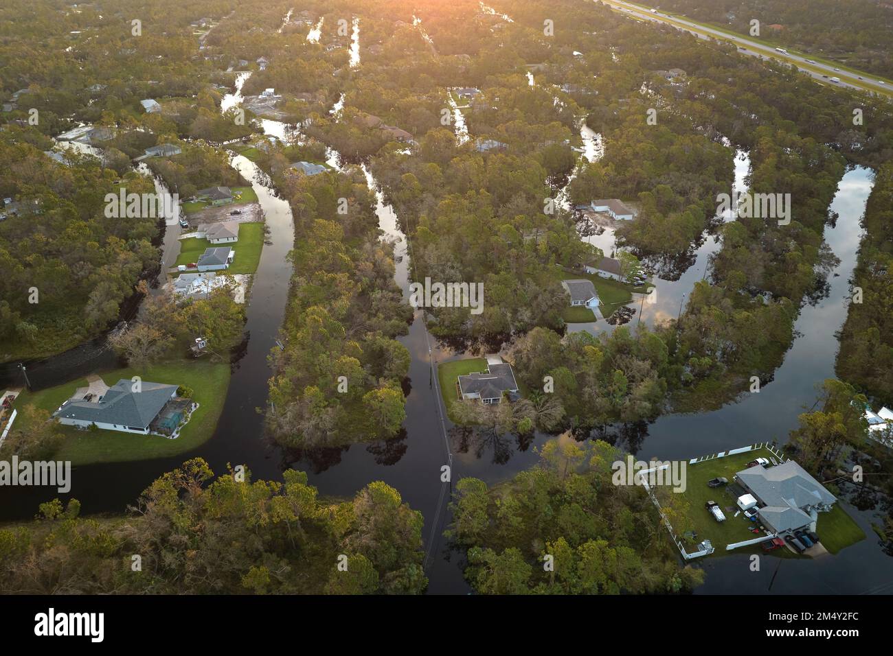 Case allagate da uragano Ian pioggia in Florida zona residenziale. Conseguenze di disastro naturale. Foto Stock