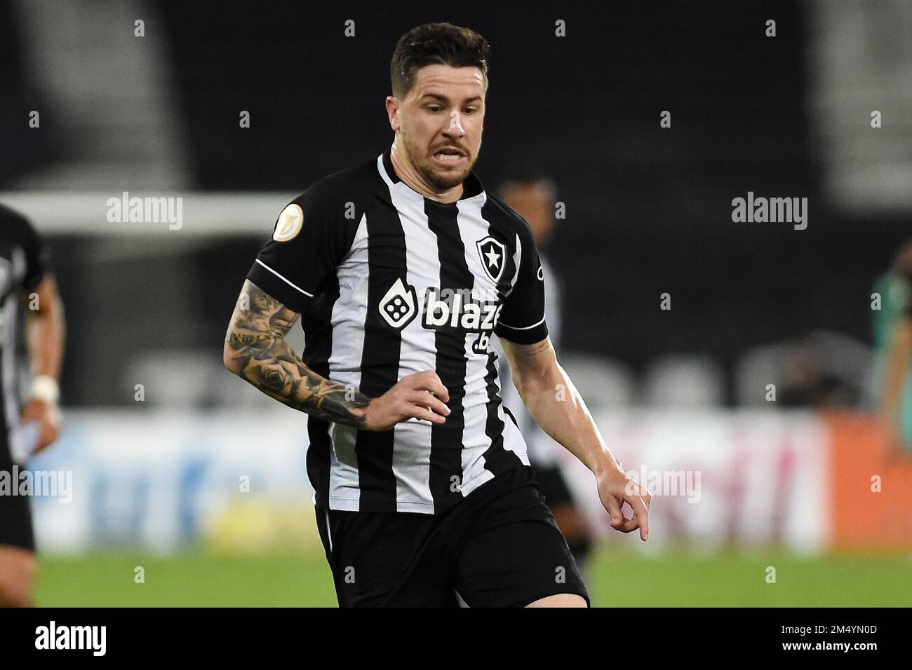 Rio de Janeiro, Brasile, 3 ottobre 2022. Giocatore di calcio della squadra di botafogo, durante il gioco Botafogo x Palmeiras per il campionato brasiliano, stadio Foto Stock