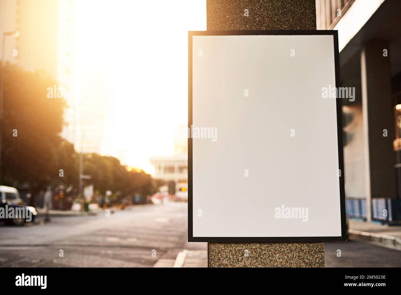 Youll essere garantito che la gente vedrà la vostra pubblicità. un poster vuoto con spazio per aggiungere il proprio testo. Foto Stock