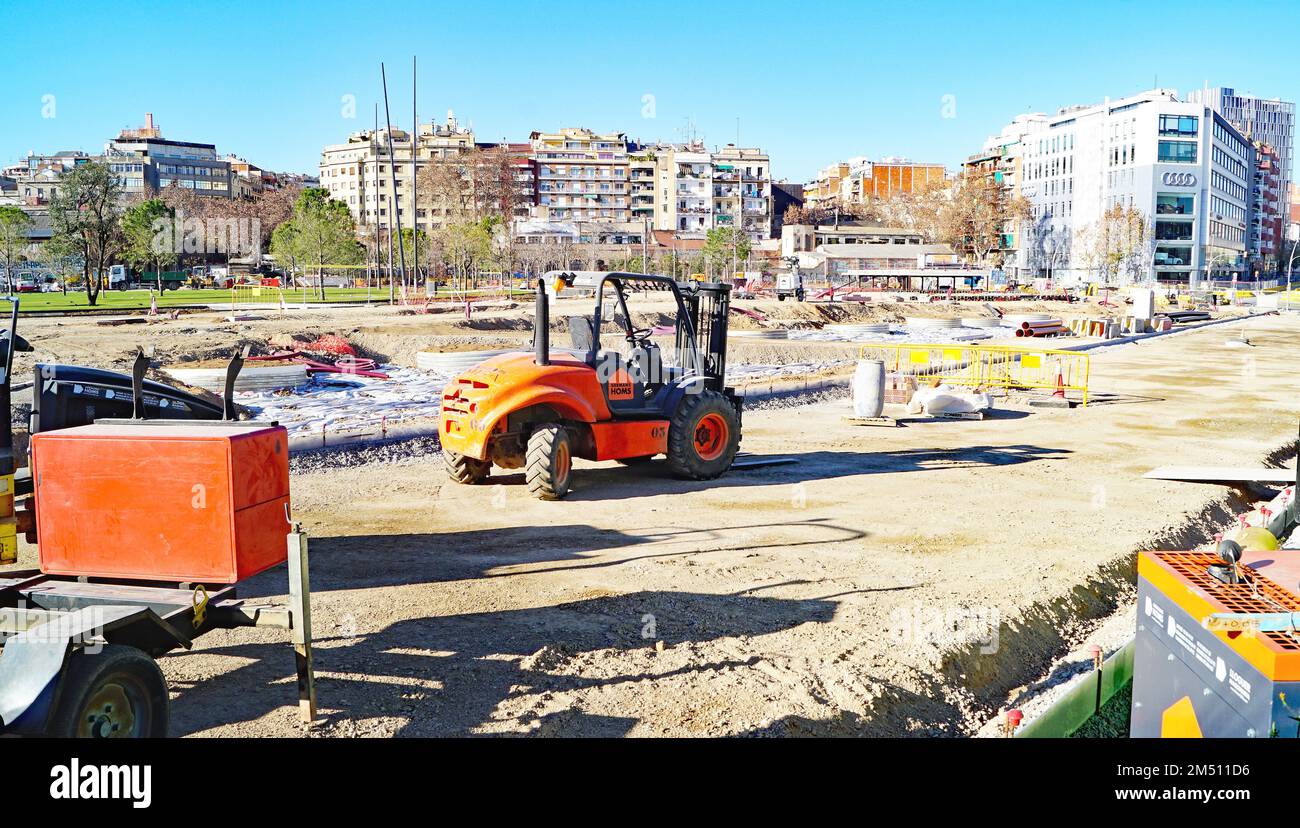 Opere di decostruzione della circonvallazione della Plaza de Les Glories Catalanes a Barcellona, Catalogna, Spagna, Europa Foto Stock