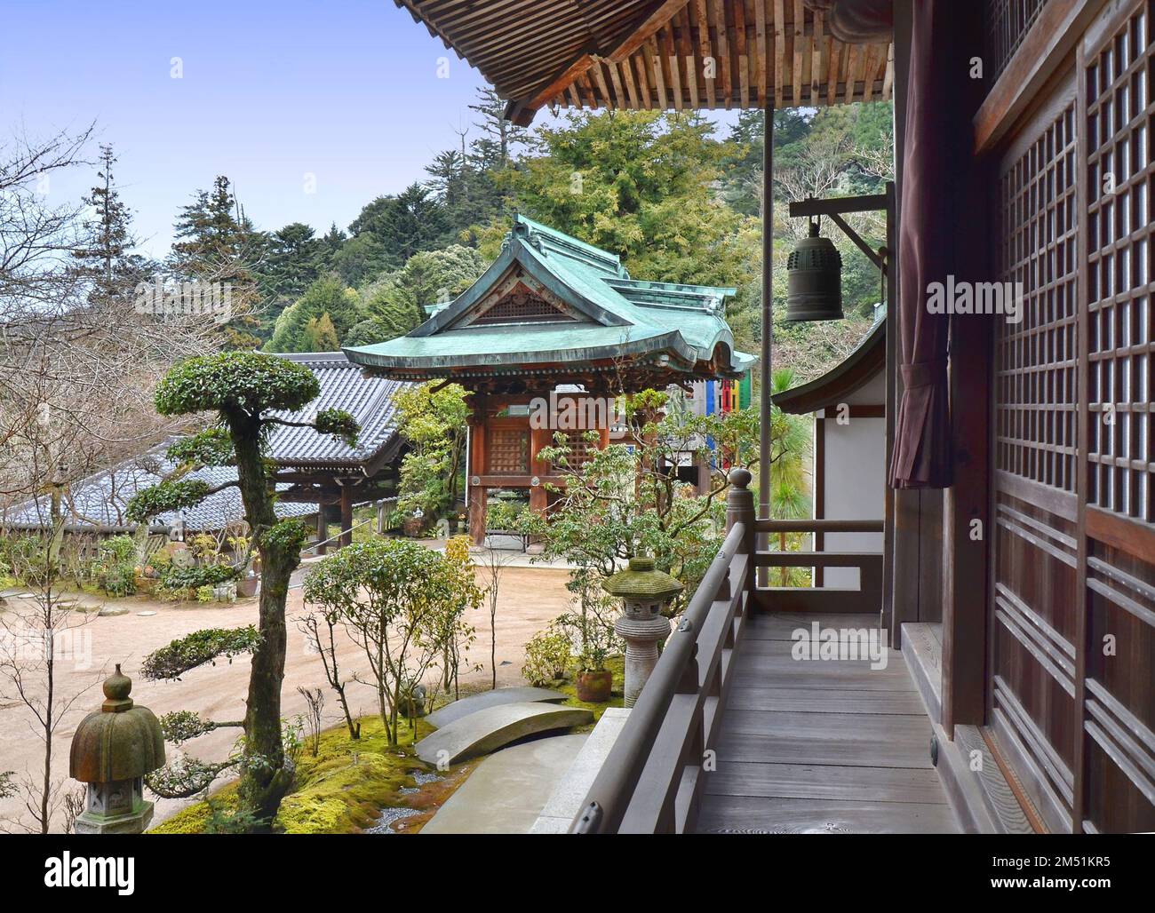 Daishō-in o Daisyō-in è uno storico complesso di templi giapponesi con molti santuari e statue sul Monte Misen, isola di Itsukushima, Giappone. Foto Stock