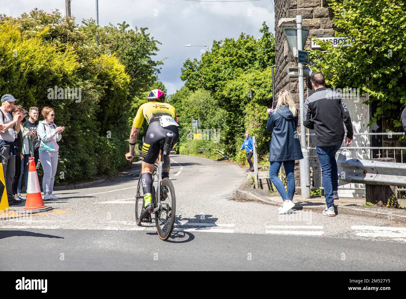 Ironman, gara di ciclismo su strada del Regno Unito a Bolton Greater Manchester 2022 in una giornata di sole Foto Stock