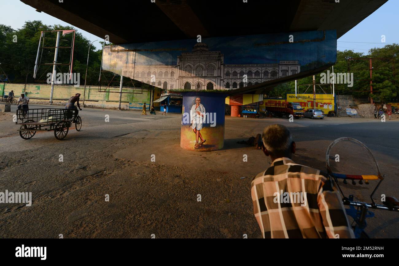 Viaggiare su un rikshaw ciclabile a Madurai, Tamil Nadu, India. Foto Stock