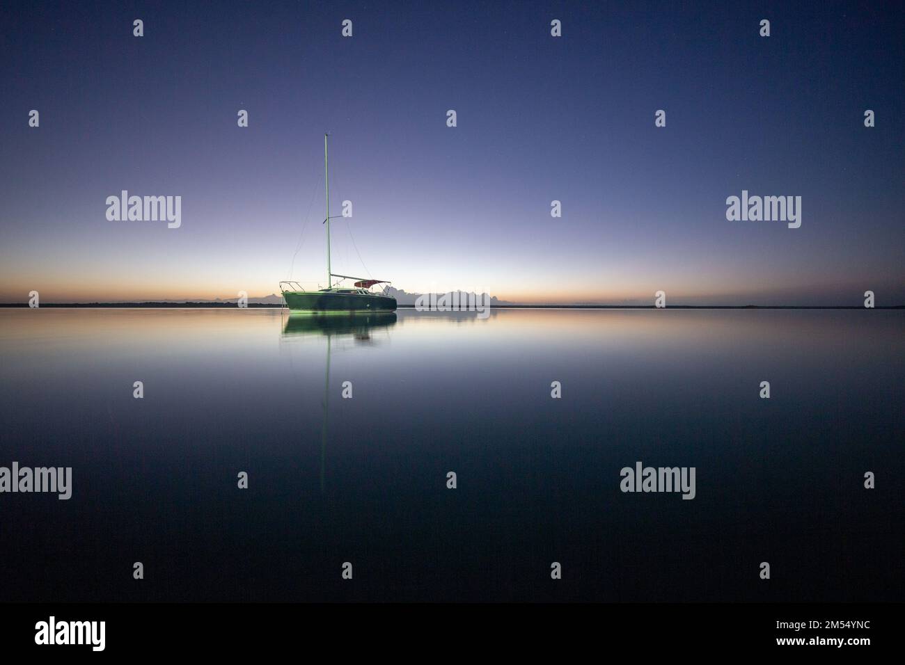 Surise in Bacalar Laguna Foto Stock