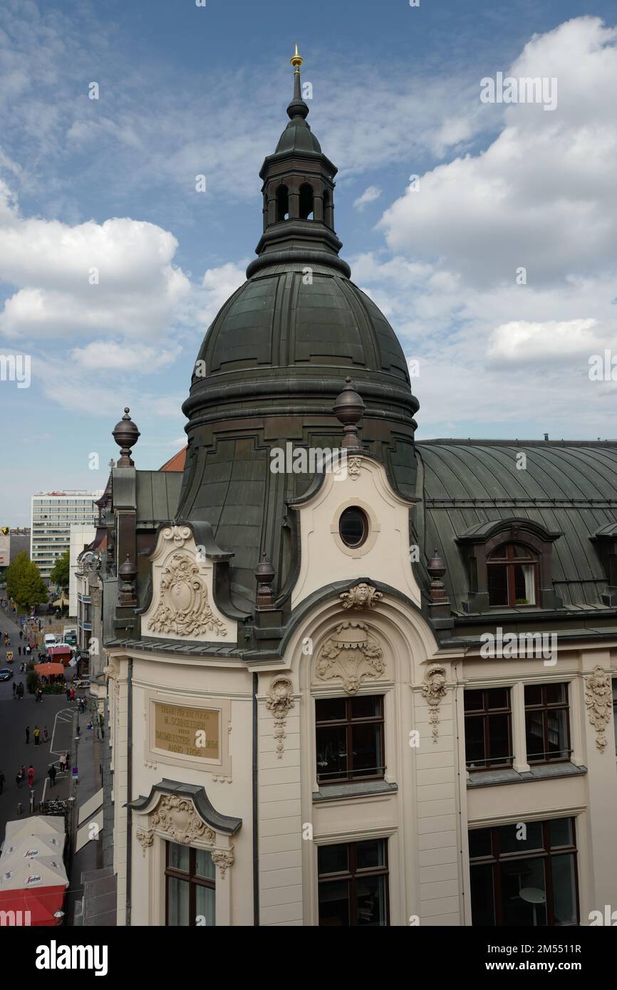 Edificio storico a forma di campana a Lipsia Foto Stock