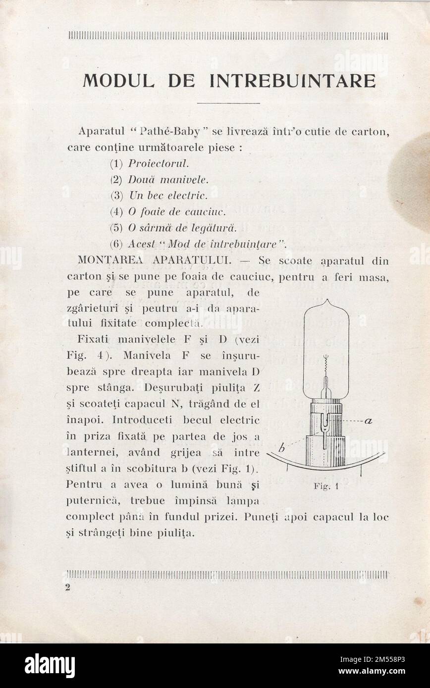 Vintage Illustrated Advertising brochure piccolo proiettore di film francese Pathé Baby ( la camera ) in lingua rumena / Romania / 1920s Foto Stock