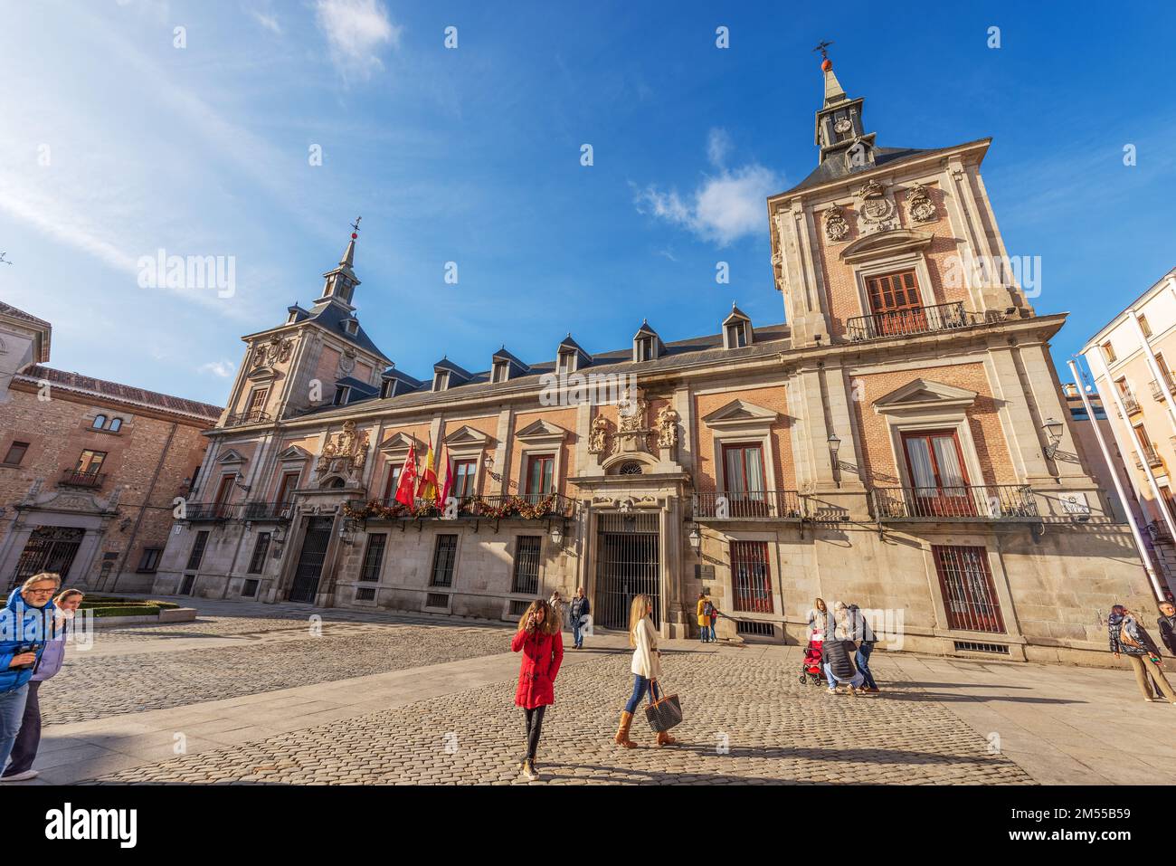 Facciata della Casa De la Villa, 1692, il vecchio municipio in Plaza de la Villa, Madrid, Spagna, Europa. Architetto Juan Gomez de Mora. Foto Stock