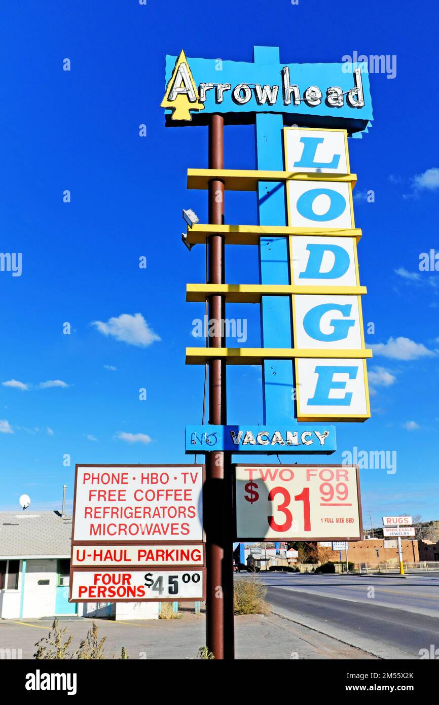 Lariat Lodge segno lungo la Route 66 a Gallup, New Mexico. Foto Stock