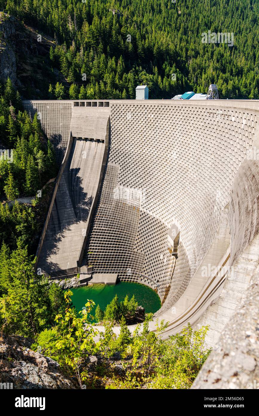 Diga di Ross e diga idroelettrica del lago; fiume Skagit; stato di Washington; Stati Uniti Foto Stock