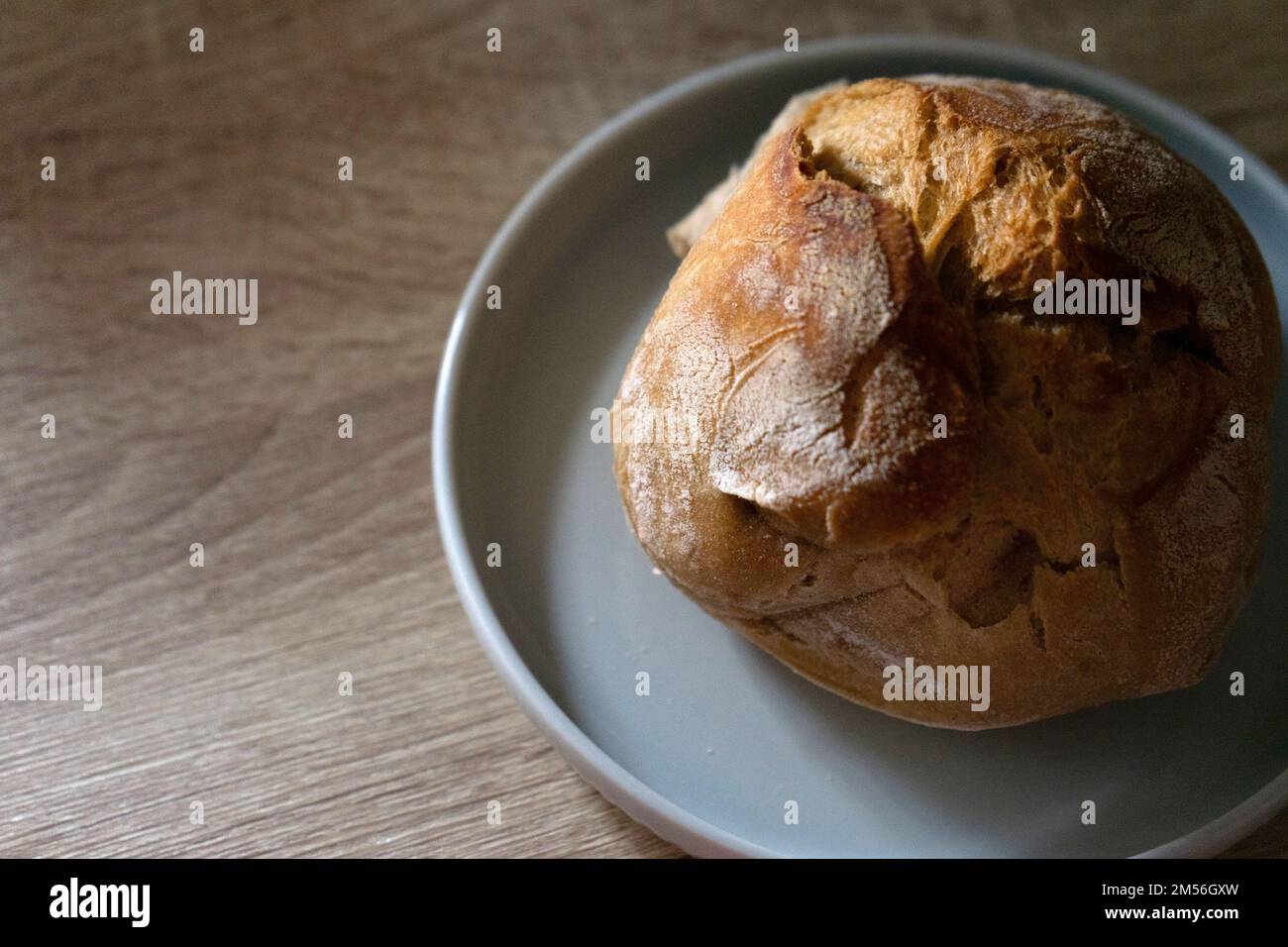 Carcaca, piccolo tipo di pane, tipicamente portoghese, per fare sandwich Foto Stock