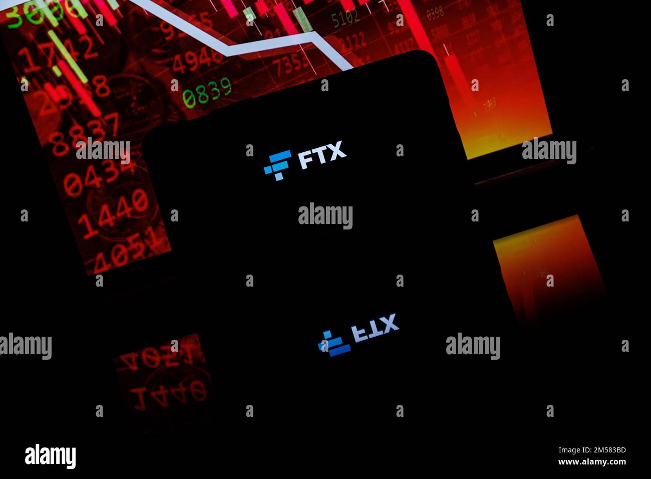 Logo aziendale FTX in stock background. Foto Stock