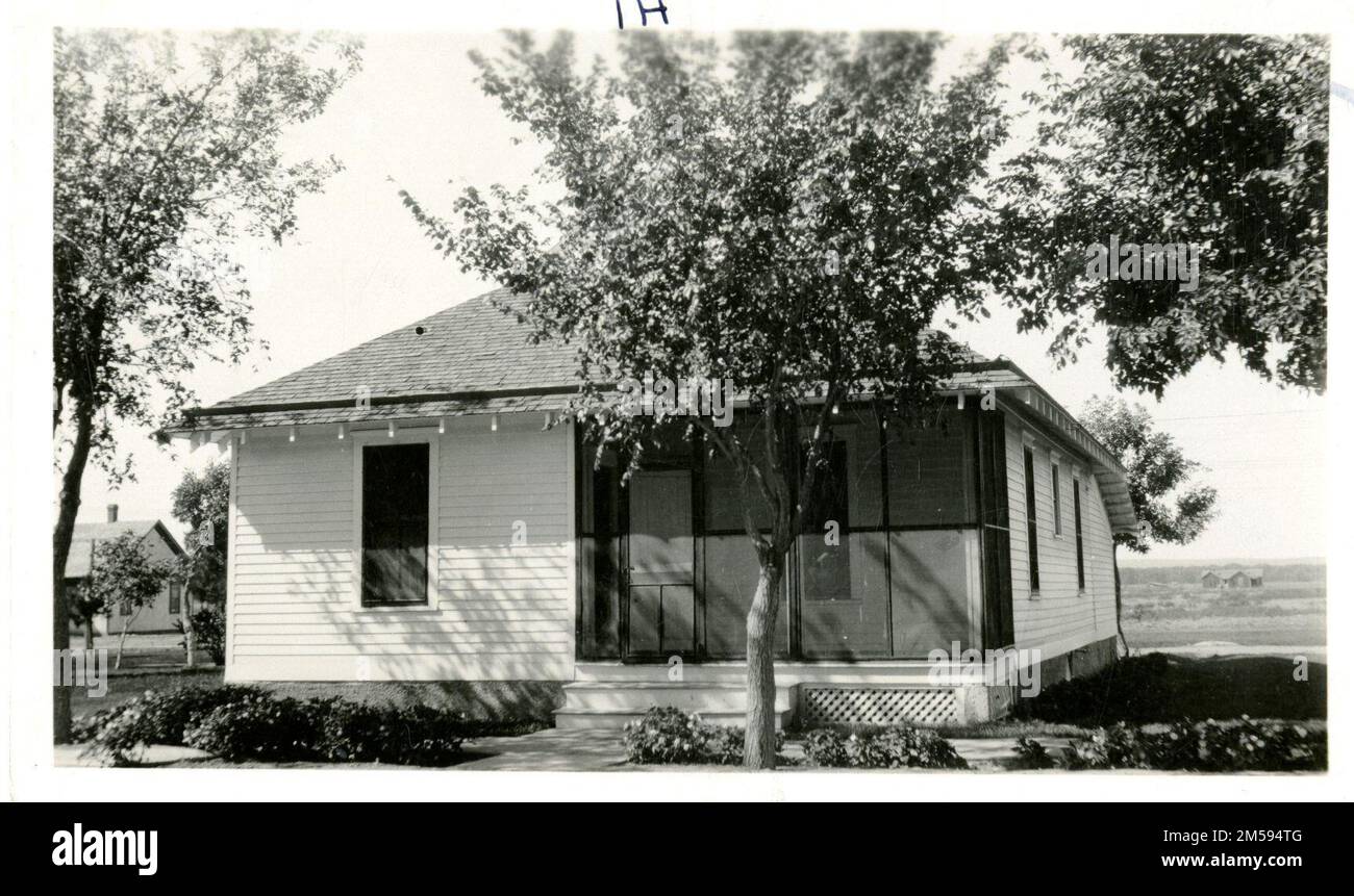 1H Cottage a un piano con quattro camere. Regione delle pianure centrali (Kansas City, Missouri). Stampa fotografica. Dipartimento dell'interno. Ufficio degli affari indiani. Agenzia Pierre. 1954-1972. Corrispondenza decimale Foto Stock