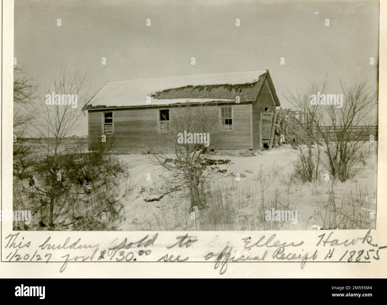 Slaughter House mostrato in inverno. 1900 - 1960. Regione delle pianure centrali (Kansas City, Missouri). Stampa fotografica. Dipartimento dell'interno. Ufficio degli affari indiani. Agenzia Rosebud. 9/17/1947-. Fotografie Foto Stock