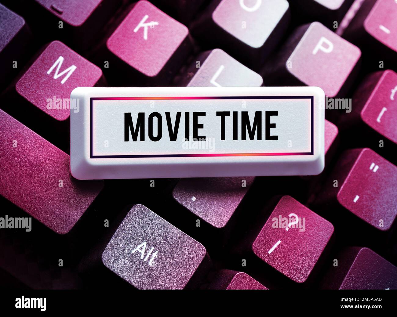 Didascalia concettuale tempo del filmato. Parola per l'ora programmata o effettiva in cui inizia uno spettacolo o un film Foto Stock