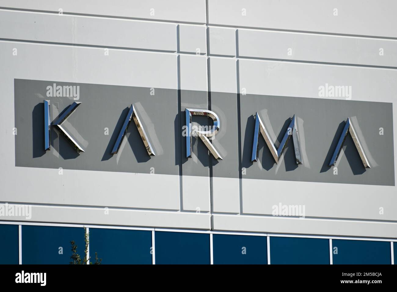 Segnaletica del Karma Innovation and Customization Center venerdì 18