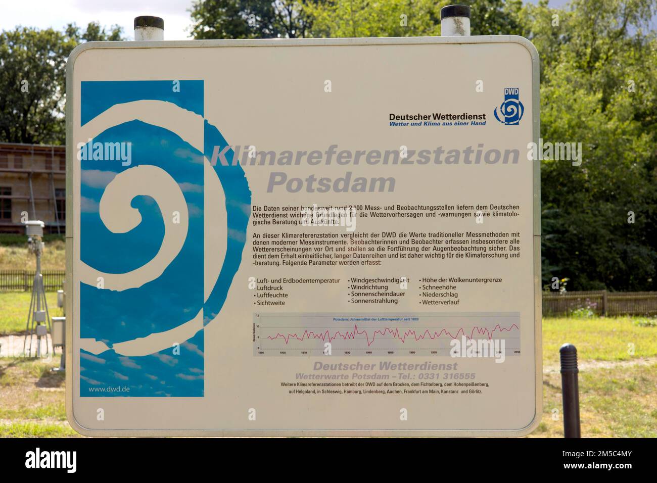 DWD, Servizio meteorologico tedesco, Albert Einstein Science Park, Telegrafenberg, Potsdam, Brandenburg, Germania Foto Stock