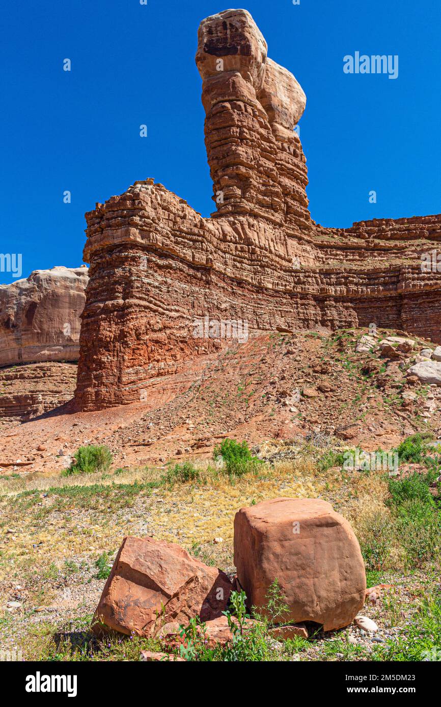 Situato sulla East Navajo Twins Drive, il Twin Rocks Cafe si trova subito fuori dall'autostrada US 191 a Bluff, Utah Foto Stock