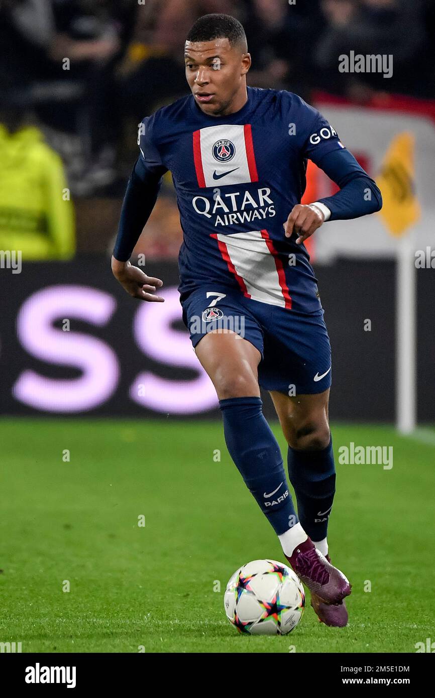 Kylian Mbappe di Parigi Saint Germain in azione durante la partita di calcio del Champions League Group H tra Juventus FC e Paris Saint Germain a Juven Foto Stock