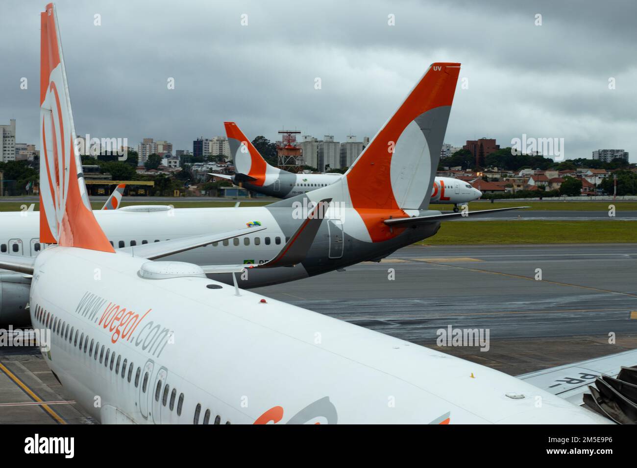 Traffico aeroportuale con compagnia aerea brasiliana. Foto Stock