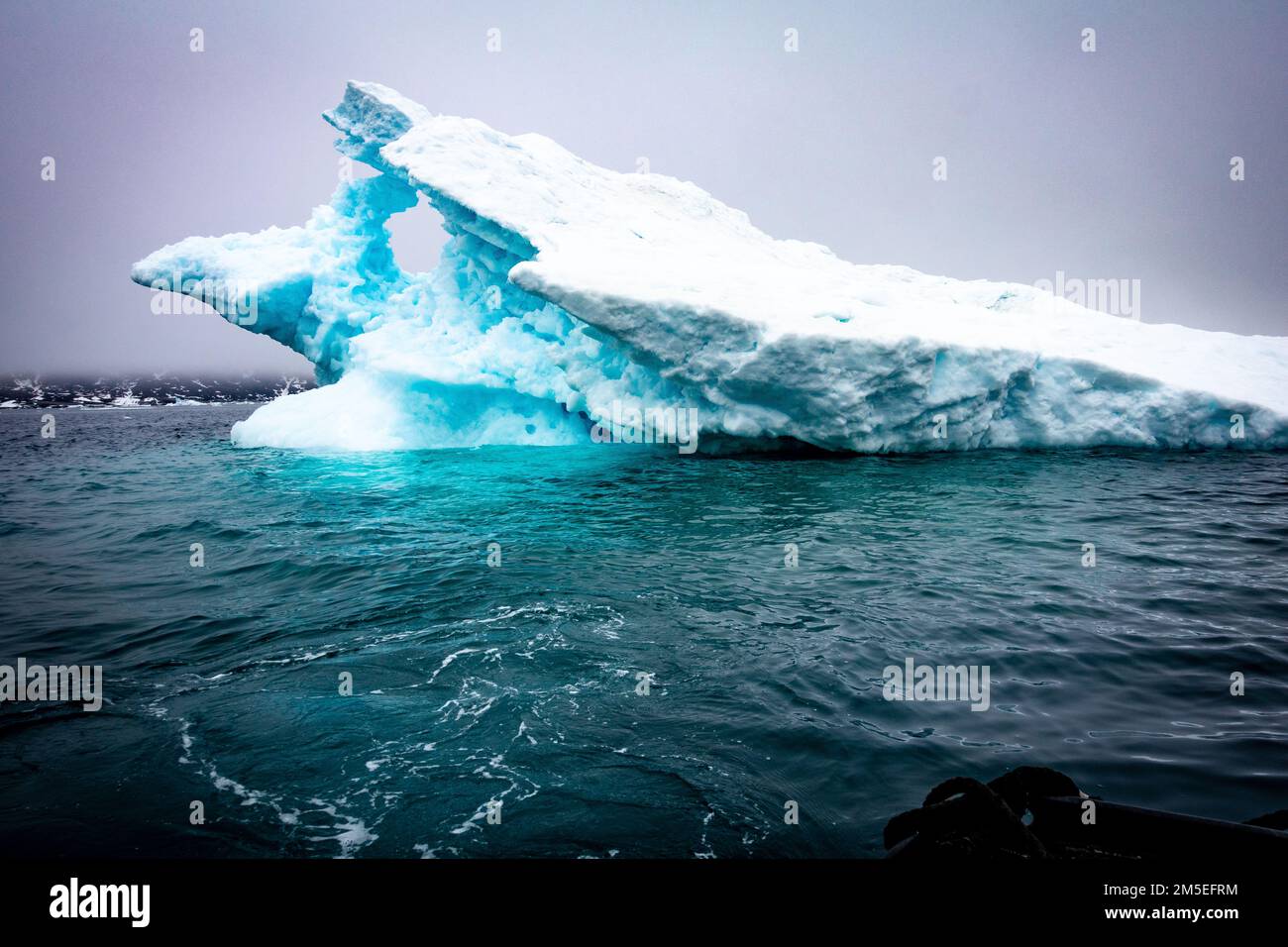 Acqua dolce Iceberg al largo della costa della Groenlandia Foto Stock