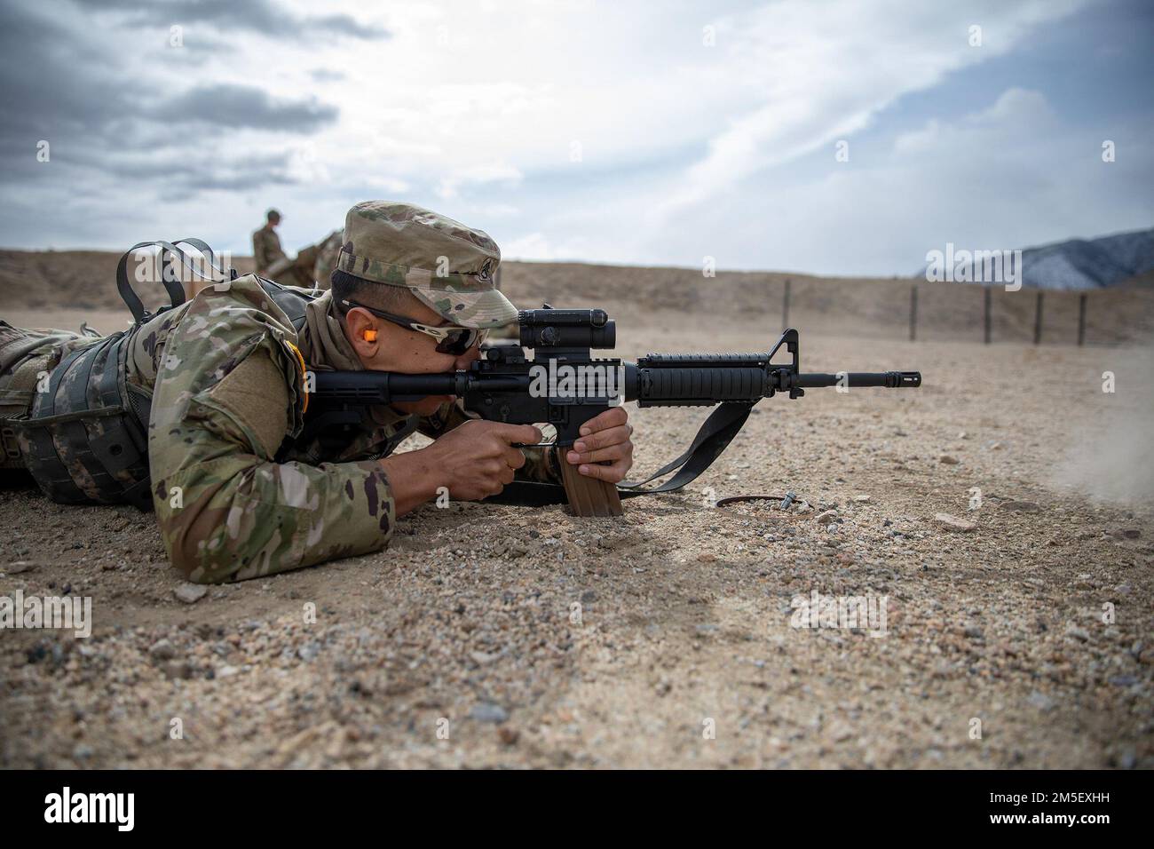 Staff Sgt. Keahi Granstrom, un operatore di trasporto a motore nella 1864th Transportation Company, è emerso come il top Noncommissioned Officer durante il concorso di tre giorni Best Warrior che si è concluso giovedì al Hawthorne Army Depot. Foto Stock