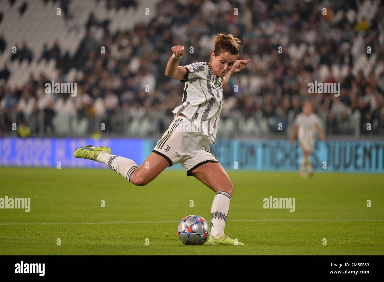 Cristiana Girelli (Juventus) durante la partita della UEFA Women's Champions League di gruppo C tra Juventus e Olympique Lyonnais allo Stadio Juventus dell'Oc Foto Stock