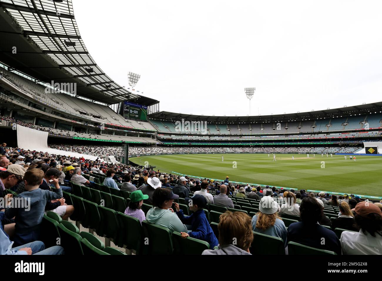Melbourne, Australia, 29 dicembre 2022. Una visione del campo e degli spettatori durante il Boxing Day Test Match tra Australia e Sud Africa al Melbourne Cricket Ground il 29 dicembre 2022 a Melbourne, Australia. Credit: Dave Hewison/Speed Media/Alamy Live News Foto Stock