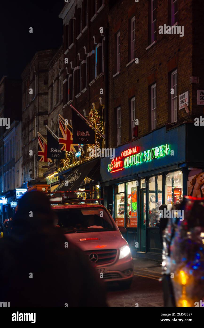 London Embankment e dintorni di Trafalgar Square a Natale Foto Stock