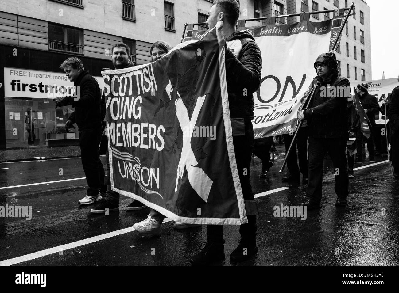 Queste immagini sono tratte dalla marcia anti-razzismo del Congresso dell'Unione dei commerci scozzesi, che ha avuto luogo da Glasgow Green a Bath Street Foto Stock