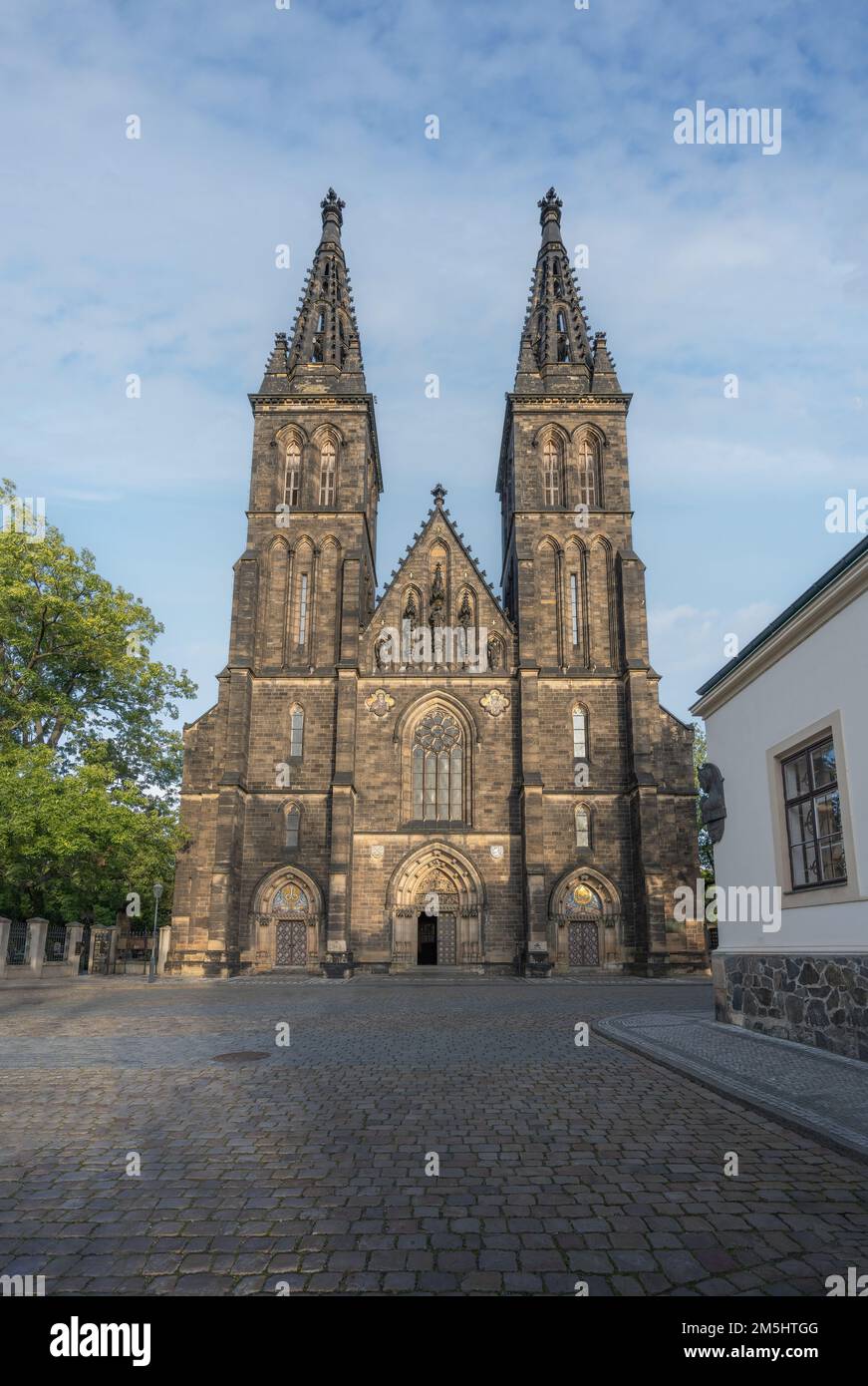 Basilica di San Pietro e San Paul a Vysehrad - Praga, Repubblica Ceca Foto Stock